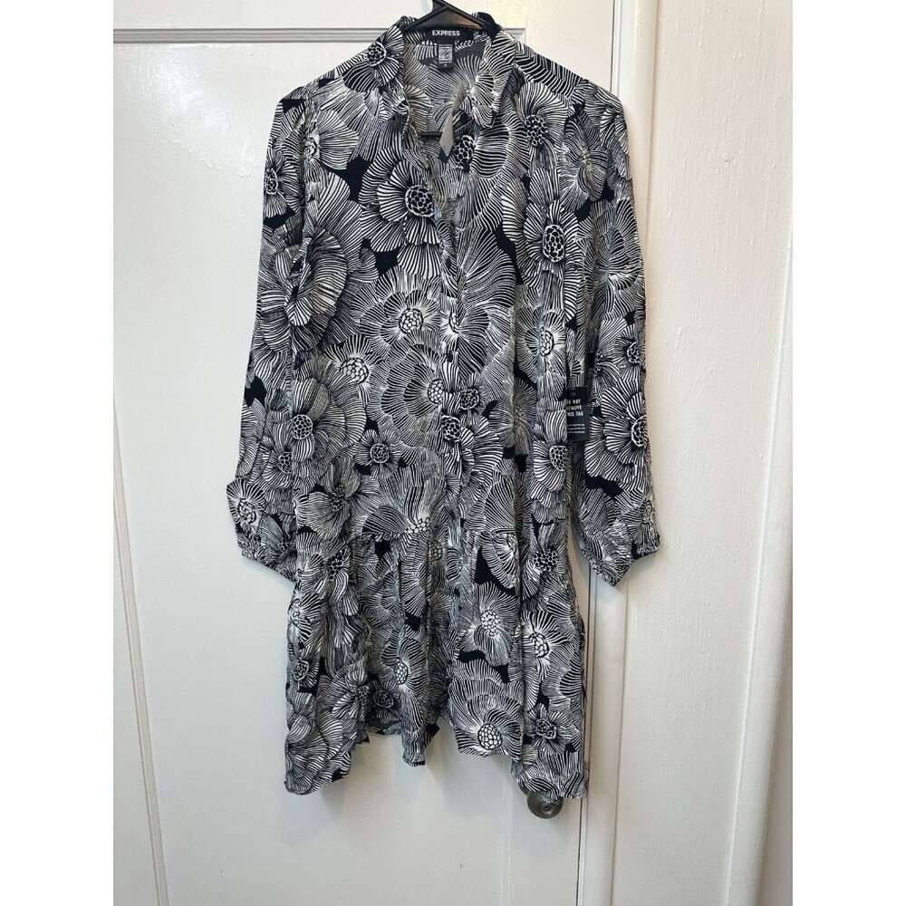 Express Mini Dress Drop Waist NWTs $98 Black And White Rayon‎ Ecovero Oversized
